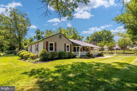 15929 Attleboro Rd, Silver Spring, MD 20905 photo 3
