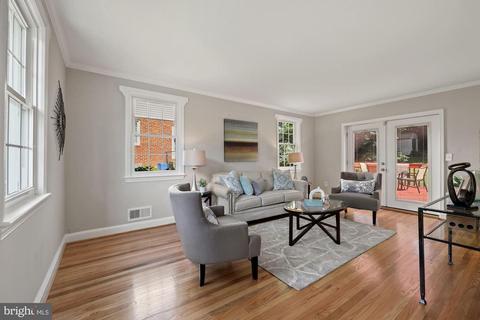 2411 Churchill Rd, Silver Spring, MD 20902 photo 2