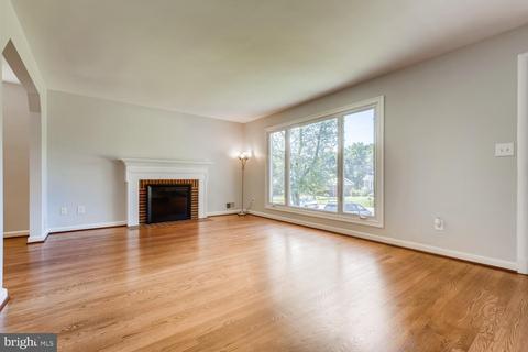 706 Venice Dr, Silver Spring, MD 20904 photo 5