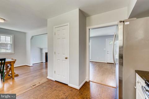 706 Venice Dr, Silver Spring, MD 20904 photo 10