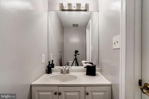 13225 Stravinsky Ter, Silver Spring, MD 20904 photo 5
