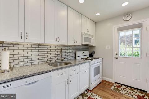3927 Lantern Dr, Silver Spring, MD 20902 photo 12