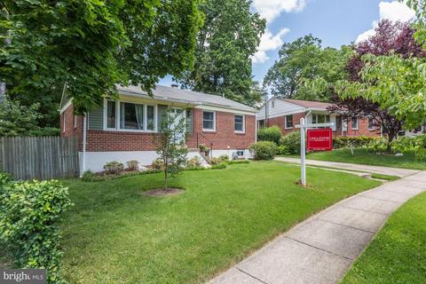 3927 Lantern Dr, Silver Spring, MD 20902 photo 2