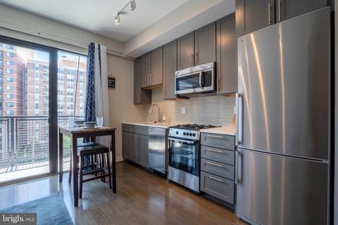 1320 Fenwick Ln #506, Silver Spring, MD 20910 photo 5
