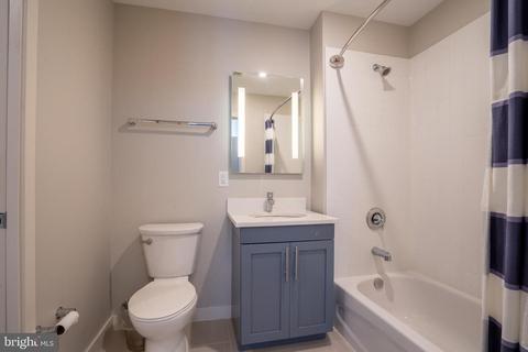1320 Fenwick Ln #506, Silver Spring, MD 20910 photo 15