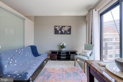 1320 Fenwick Ln #506, Silver Spring, MD 20910 photo 8