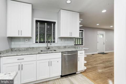 705 Guilford St, Silver Spring, MD 20901 photo 6