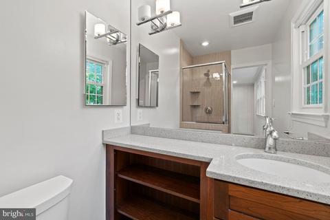 10521 Bucknell Dr, Silver Spring, MD 20902 photo 14