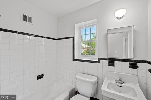 10521 Bucknell Dr, Silver Spring, MD 20902 photo 22