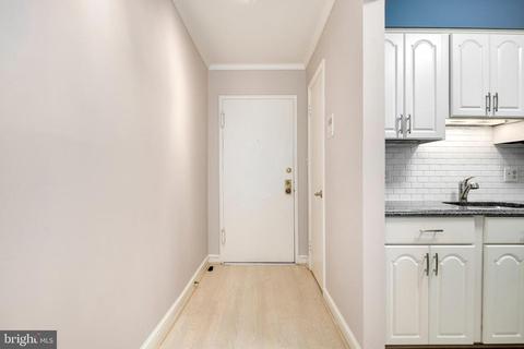 2248 Washington Ave #W-202, Silver Spring, MD 20910 photo 6