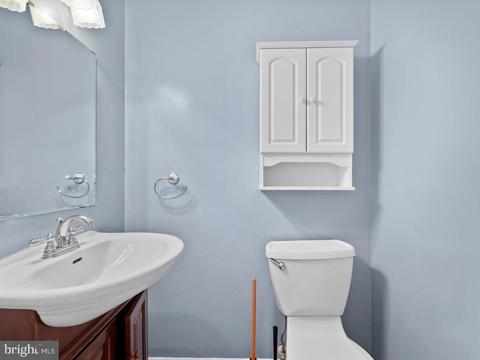 17214 Emerson Dr, Silver Spring, MD 20905 photo 8