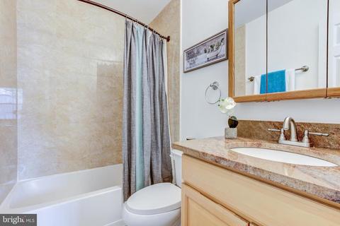 2005 Featherwood St, Silver Spring, MD 20904 photo 22