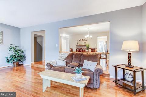 2005 Featherwood St, Silver Spring, MD 20904 photo 17