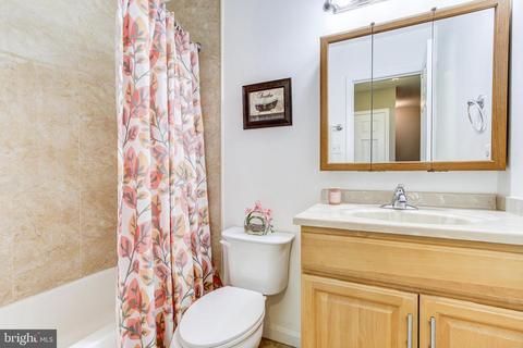 2005 Featherwood St, Silver Spring, MD 20904 photo 24