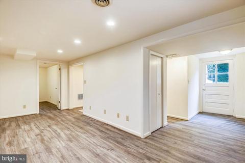 10605 Lester St, Silver Spring, MD 20902 photo 17