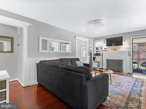 10305 Brookmoor Dr, Silver Spring, MD 20901 photo 4