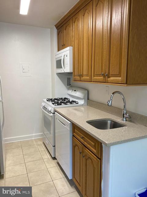 8601 Manchester Rd #420, Silver Spring, MD 20901 photo 11