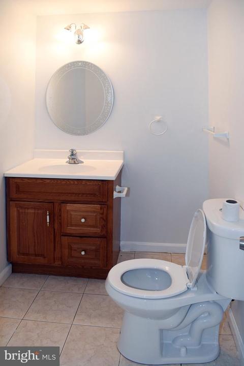 610 Venice Dr, Silver Spring, MD 20904 photo 31