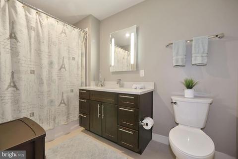 1320 Fenwick Ln #300, Silver Spring, MD 20910 photo 17