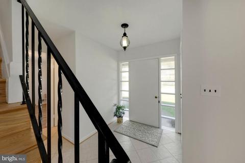 805 Downs Dr, Silver Spring, MD 20904 photo 5