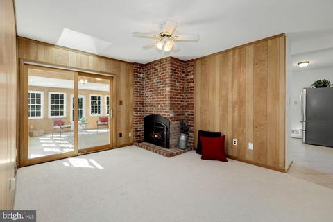 805 Downs Dr, Silver Spring, MD 20904 photo 13