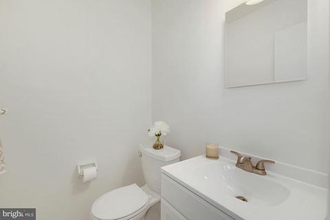 805 Downs Dr, Silver Spring, MD 20904 photo 11