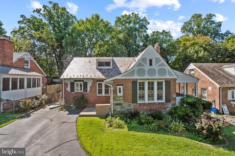 2112 Seminary Rd, Silver Spring, MD 20910 photo 1