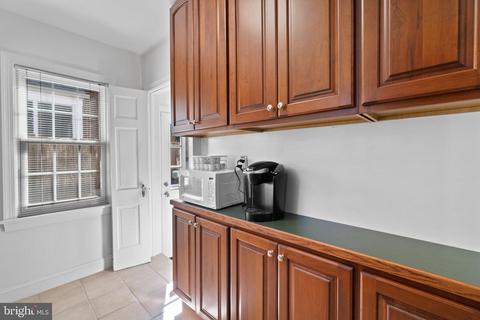 2112 Seminary Rd, Silver Spring, MD 20910 photo 6