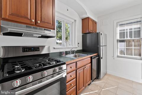 2112 Seminary Rd, Silver Spring, MD 20910 photo 7