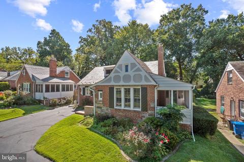 2112 Seminary Rd, Silver Spring, MD 20910 photo 2