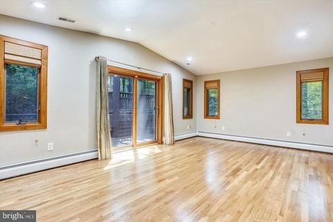 405 Apple Grove Rd, Silver Spring, MD 20904 photo 10