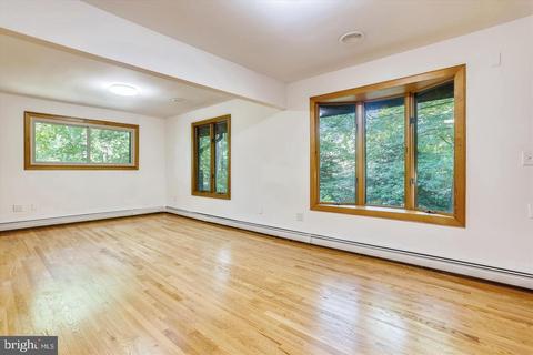 405 Apple Grove Rd, Silver Spring, MD 20904 photo 12