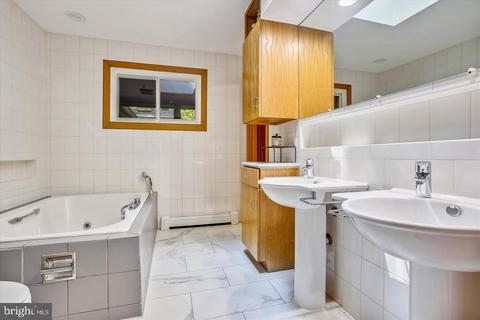 405 Apple Grove Rd, Silver Spring, MD 20904 photo 28