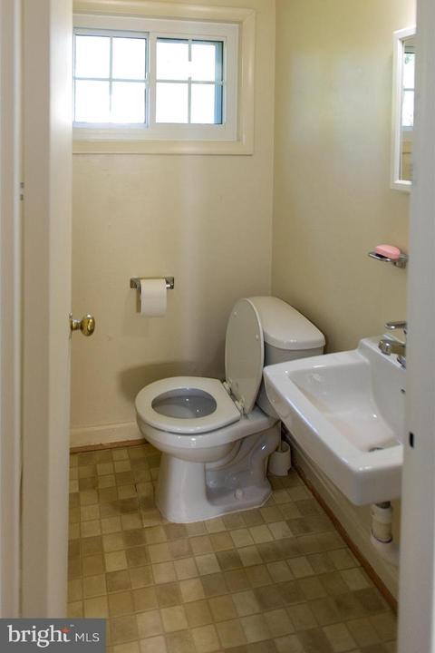 13217 Holdridge Rd, Silver Spring, MD 20906 photo 22