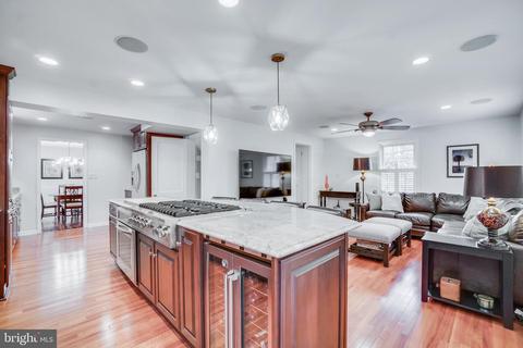 1511 Forest Glen Rd, Silver Spring, MD 20910 photo 16