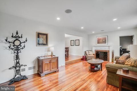 1511 Forest Glen Rd, Silver Spring, MD 20910 photo 5