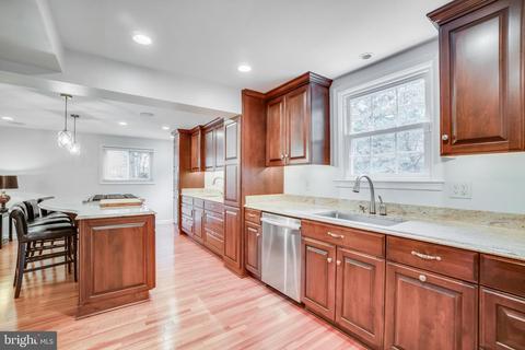 1511 Forest Glen Rd, Silver Spring, MD 20910 photo 18