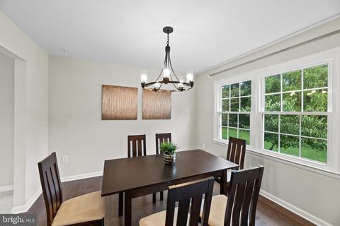 312 Stonegate Dr, Silver Spring, MD 20905 photo 7