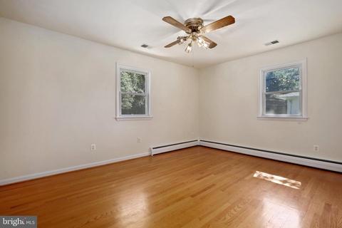 17207 Emerson Dr, Silver Spring, MD 20905 photo 20