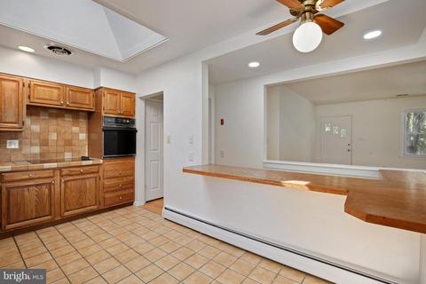 17207 Emerson Dr, Silver Spring, MD 20905 photo 14