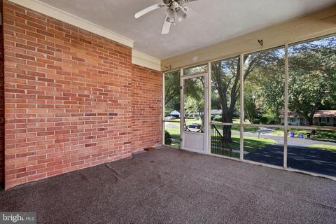 17207 Emerson Dr, Silver Spring, MD 20905 photo 38