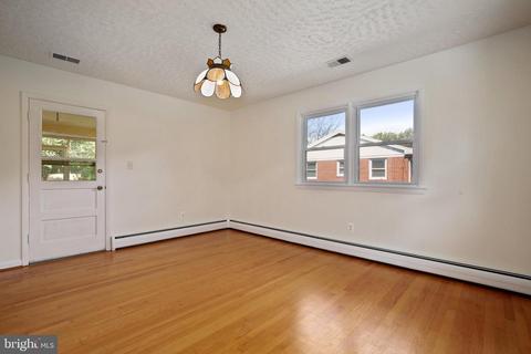 17207 Emerson Dr, Silver Spring, MD 20905 photo 19