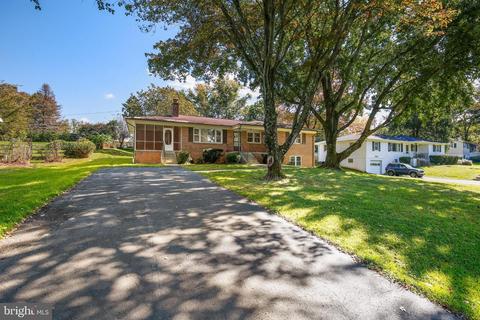 17207 Emerson Dr, Silver Spring, MD 20905 photo 3