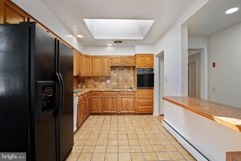 17207 Emerson Dr, Silver Spring, MD 20905 photo 13