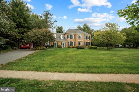 17912 Hickman St, Poolesville, MD 20837 photo 2