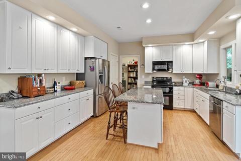 17912 Hickman St, Poolesville, MD 20837 photo 29