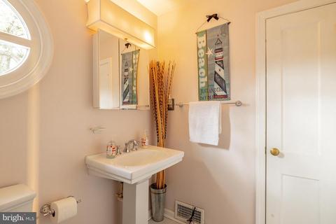 2001 Windham Ln, Silver Spring, MD 20902 photo 31