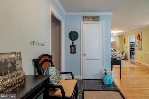 2001 Windham Ln, Silver Spring, MD 20902 photo 9