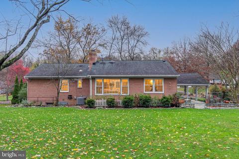 601 Blick Dr, Silver Spring, MD 20904 photo 2