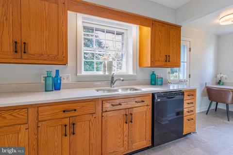 206 Normandy Dr, Silver Spring, MD 20901 photo 21
